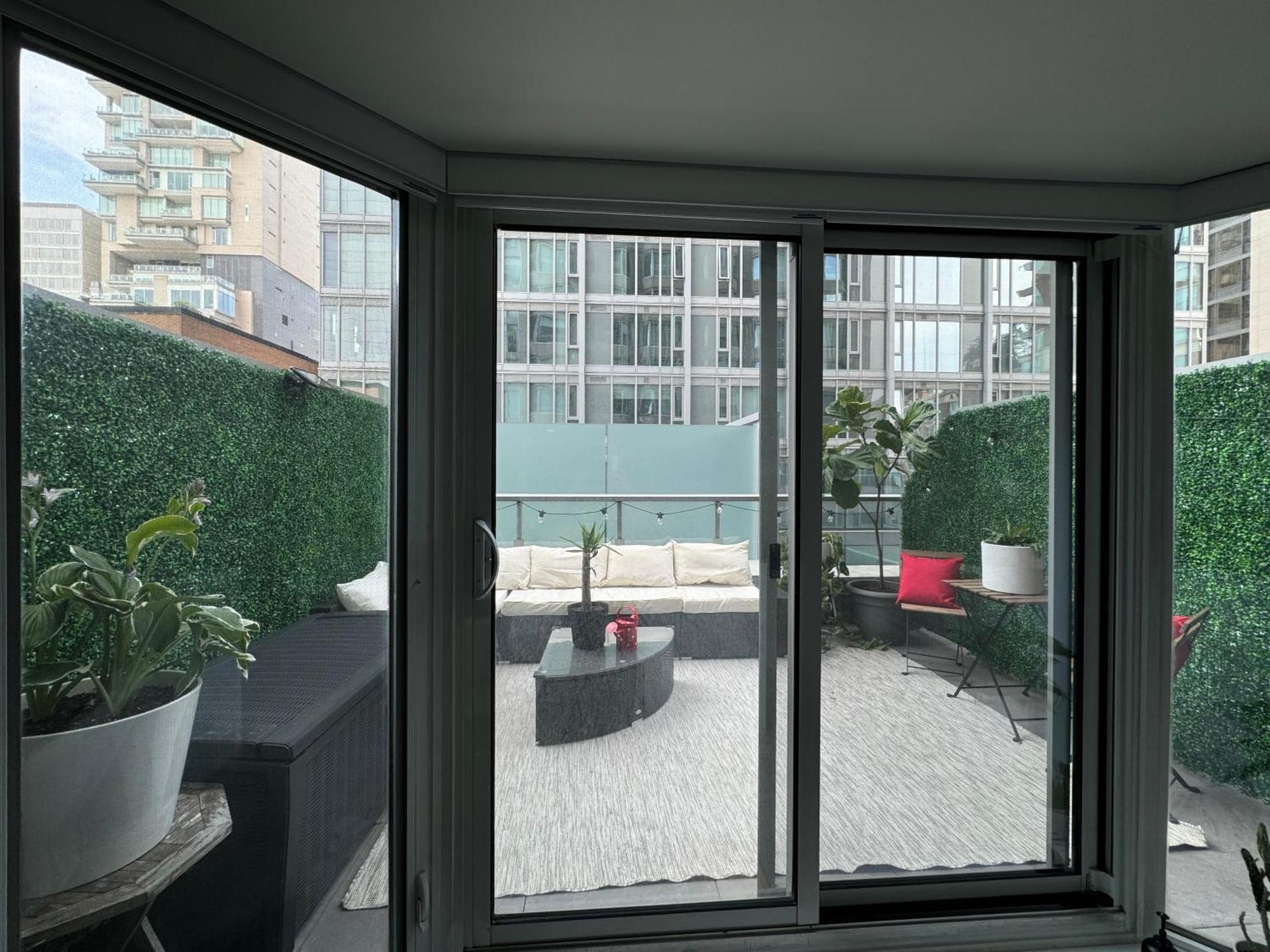 Hotel Yorkville Terrace *